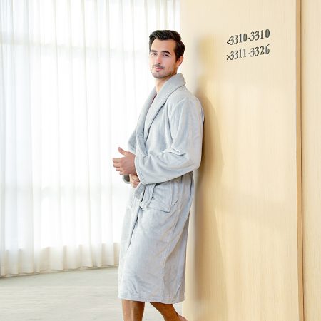 Factory Wholesale Men Bathrobe Shawl Collar Flannel Robes Custom Robe