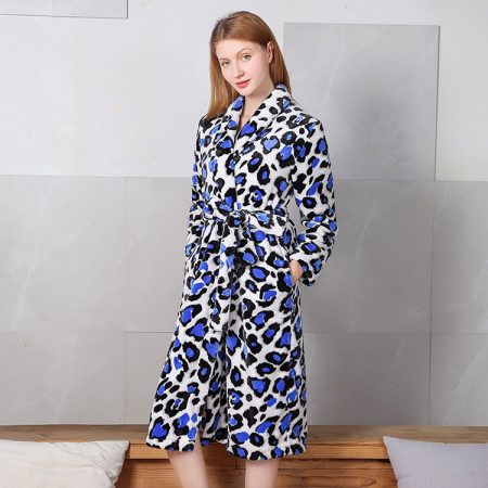 Winter Flannel Robe Woman Winter Fluffy Bathrobe Custom Bathrobe