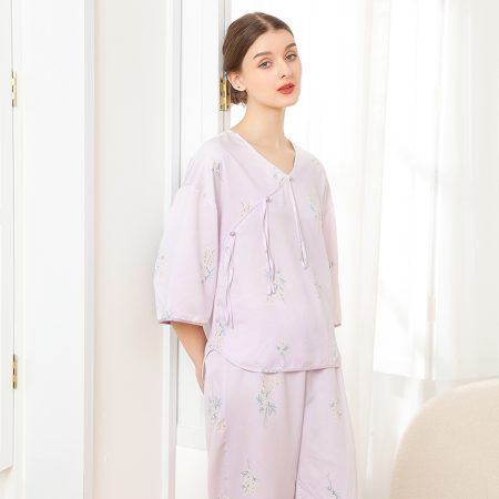 2023 New Trending Pajama Women Pajamas Light Fabric Pajama