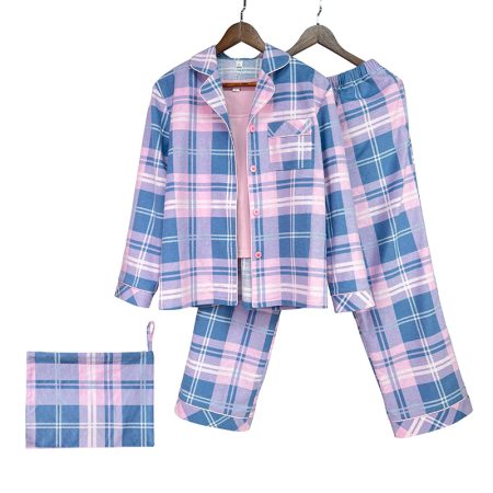 Women's three-piece pajama set with a bag