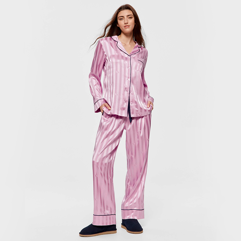 Women's long nightgown set