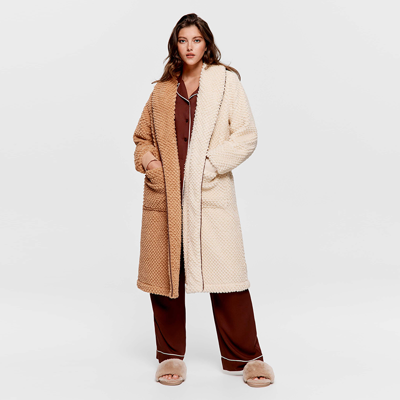 Warm comfort  shu velveteen women bathrobe