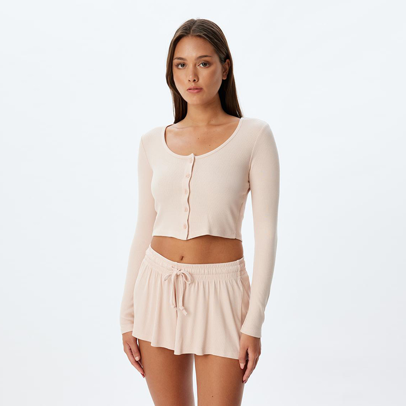 Long sleeve button-up U-neck viscose crop pajama top