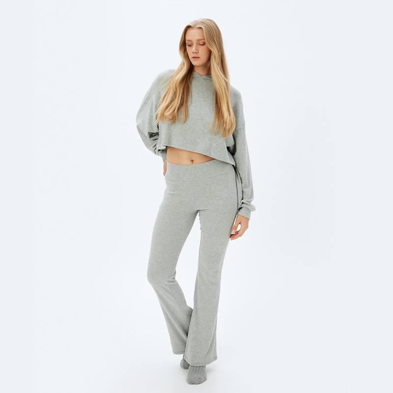 Long sleeved relax fit hooded crop pajama top