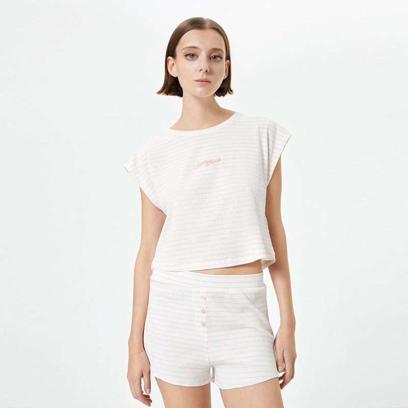 Viscose mix embroidered ribbed crew neck short sleeve crop pyjama top